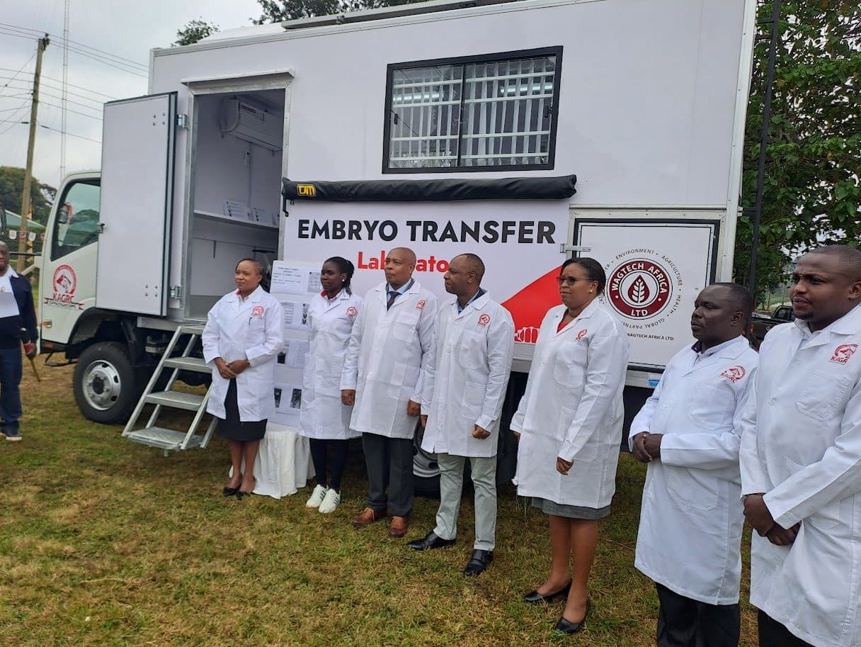 The project team at the Embryo Transfer Laboratory launch